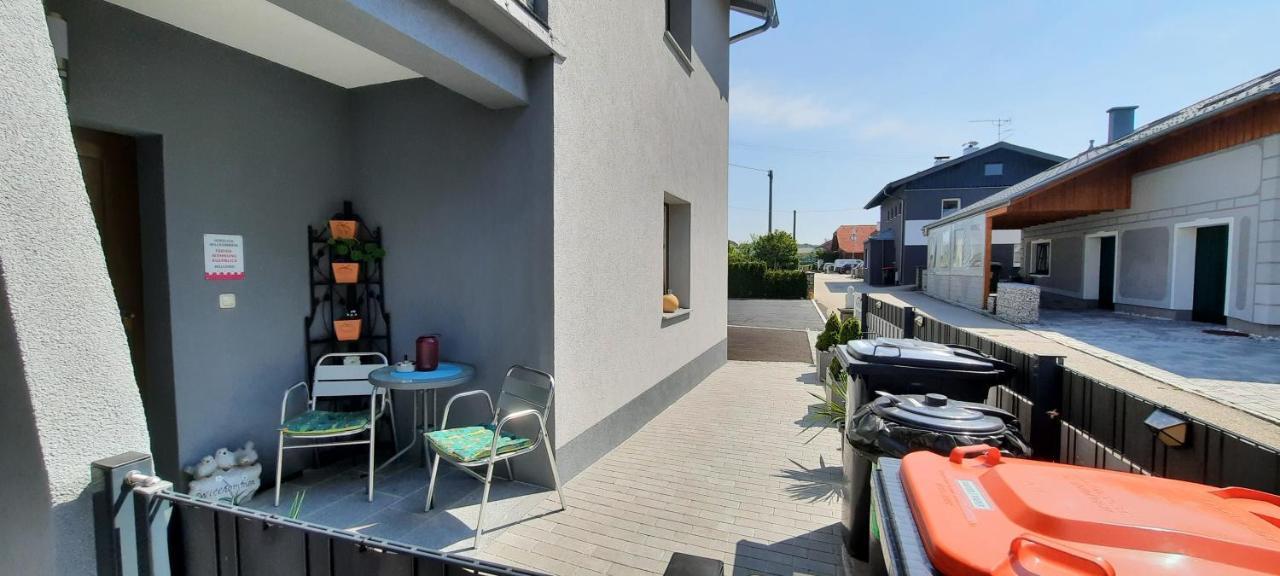 Ferienwohnung Agerblick 3 Zimmer Mit Kueche, 83M2 Lenzing Extérieur photo